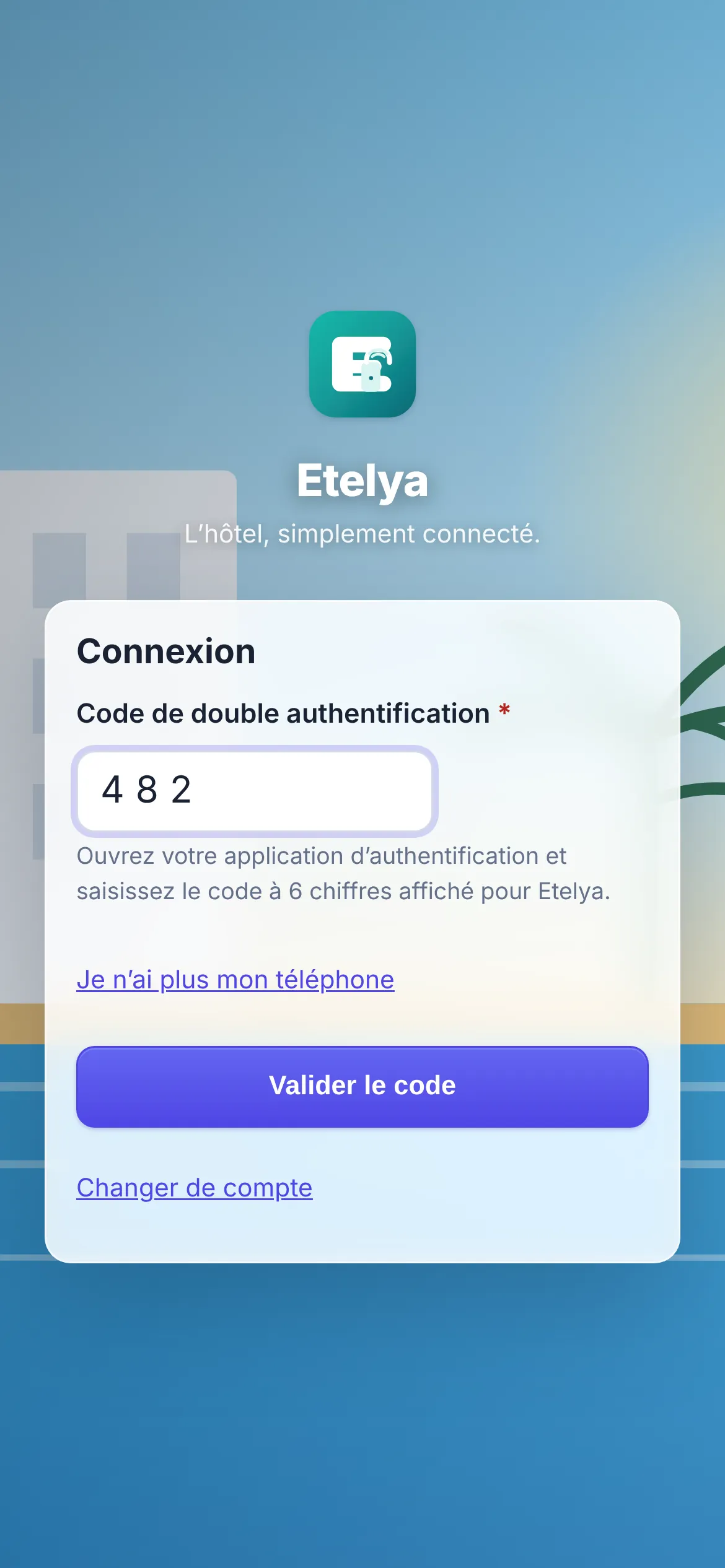 Page de connexion d’Etelya sur un téléphone : étape Code de double authentification avec le lien Je n’ai plus mon téléphone